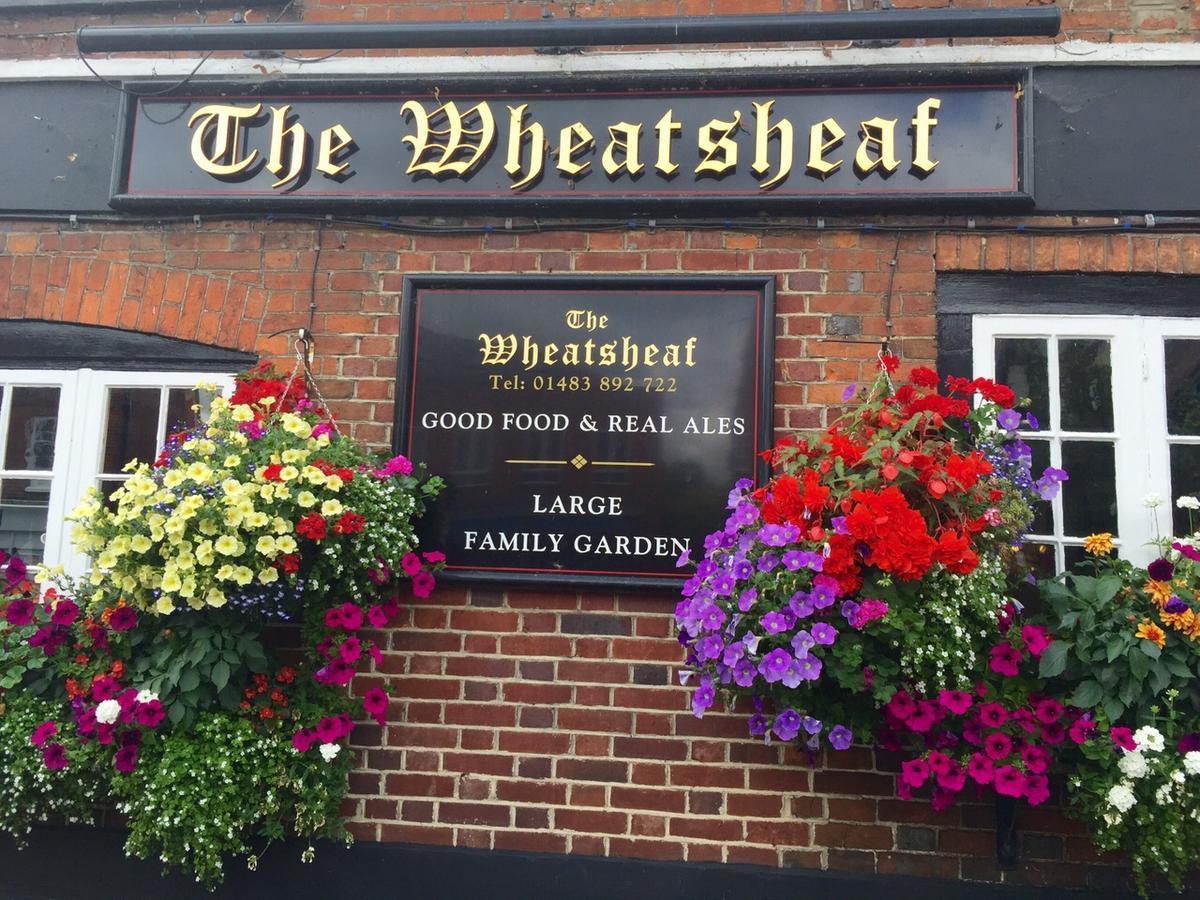 The Wheatsheaf Bed and Breakfast Bramley  Εξωτερικό φωτογραφία