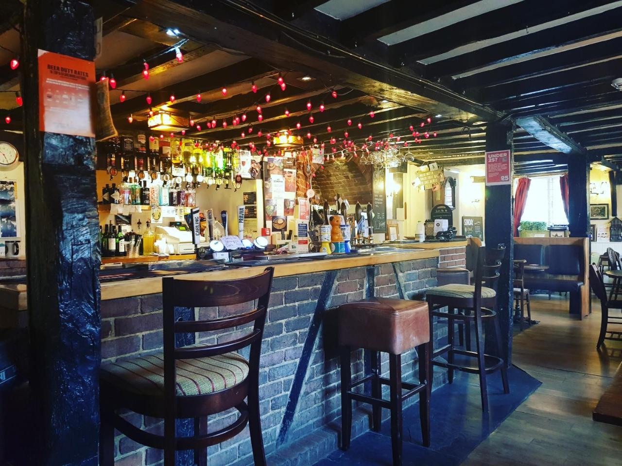 The Wheatsheaf Bramley Surrey Ξενοδοχείο Εξωτερικό φωτογραφία